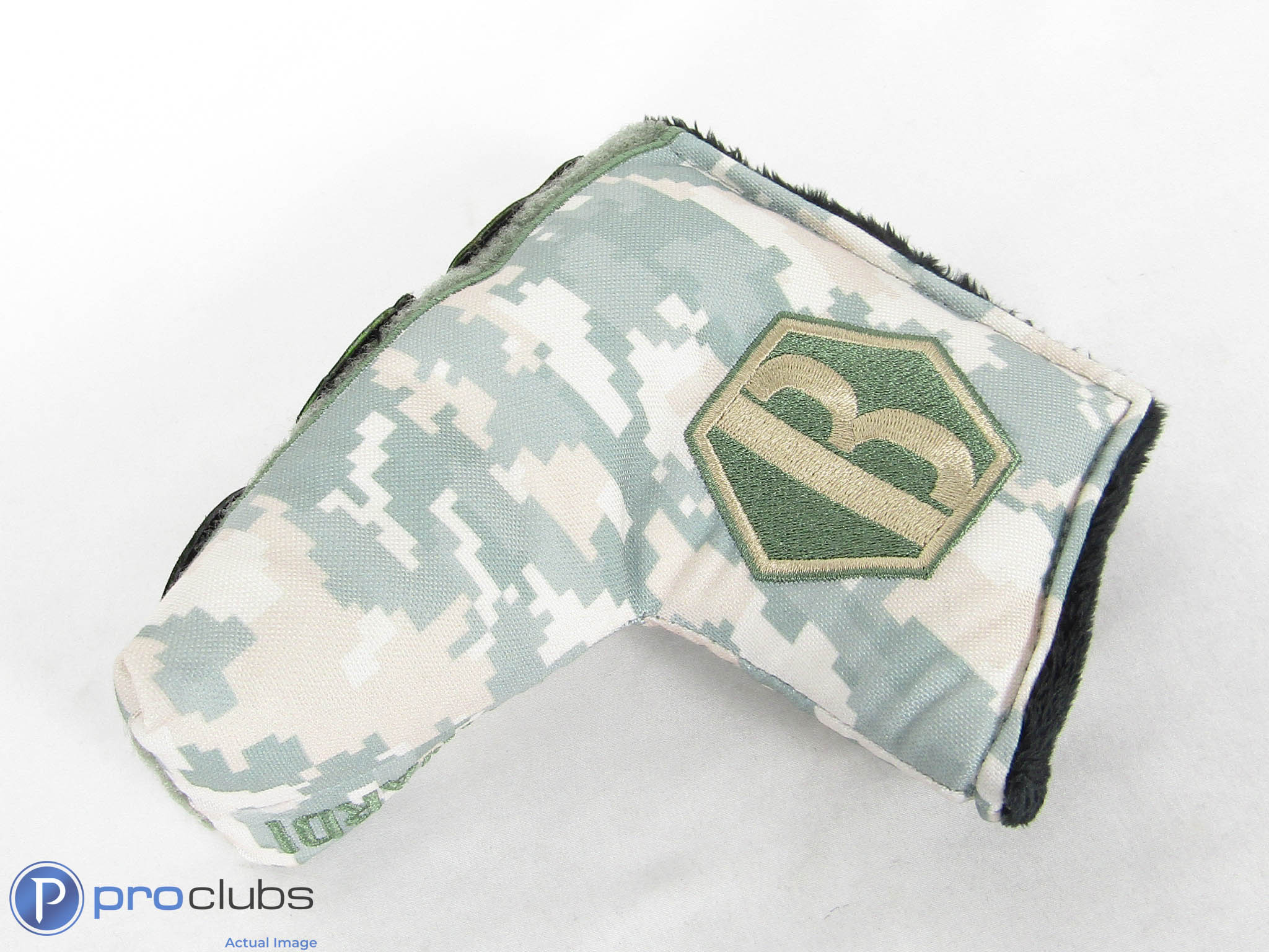 New! Bettinardi Veterans Day Green Digital Camo Blade Putter Headcover- 511495
