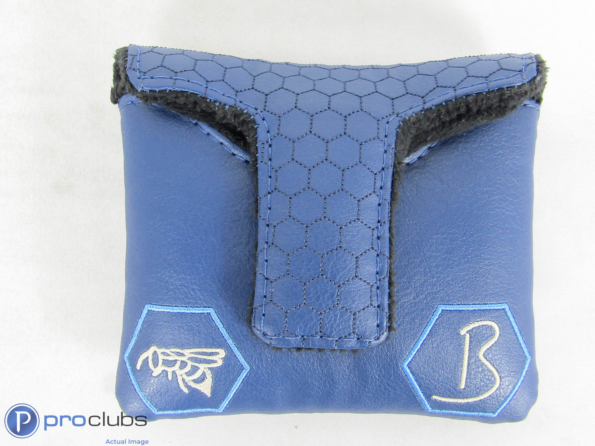 New! Bettinardi Beige/Blue Retro Mallet Putter Headcover - 511323 - Image 2