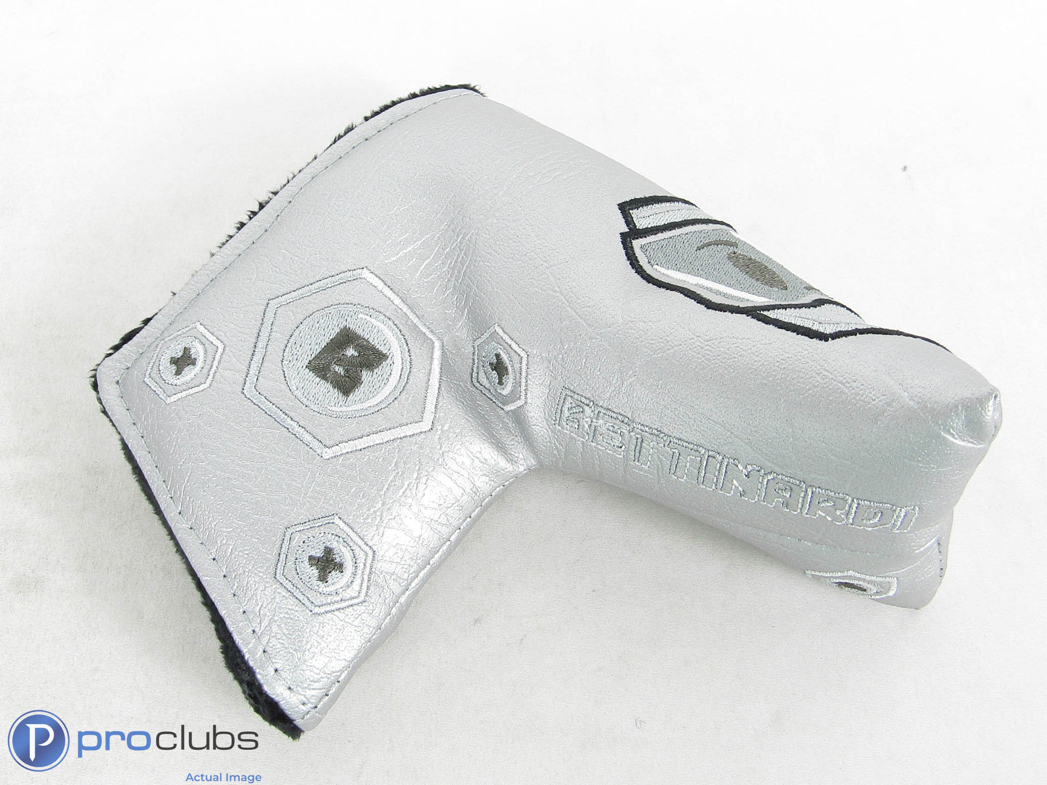 New! Bettinardi Welding Bomb Blade Putter Headcover - 511311 - Image 2